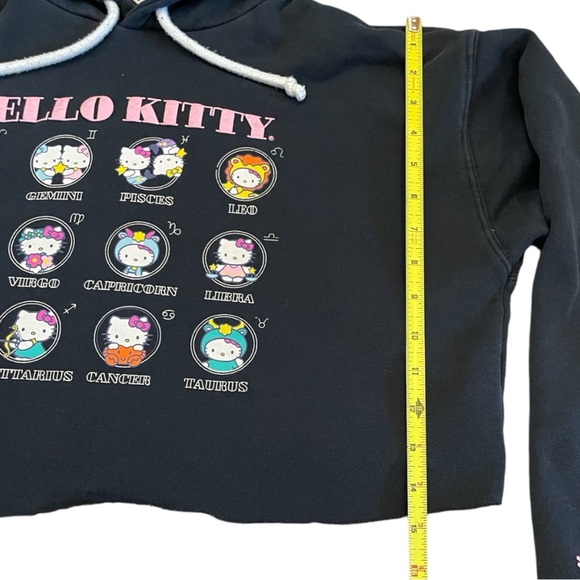 Hello Kitty Astrology Graphic Crop Hoodie - Picture 6 of 7